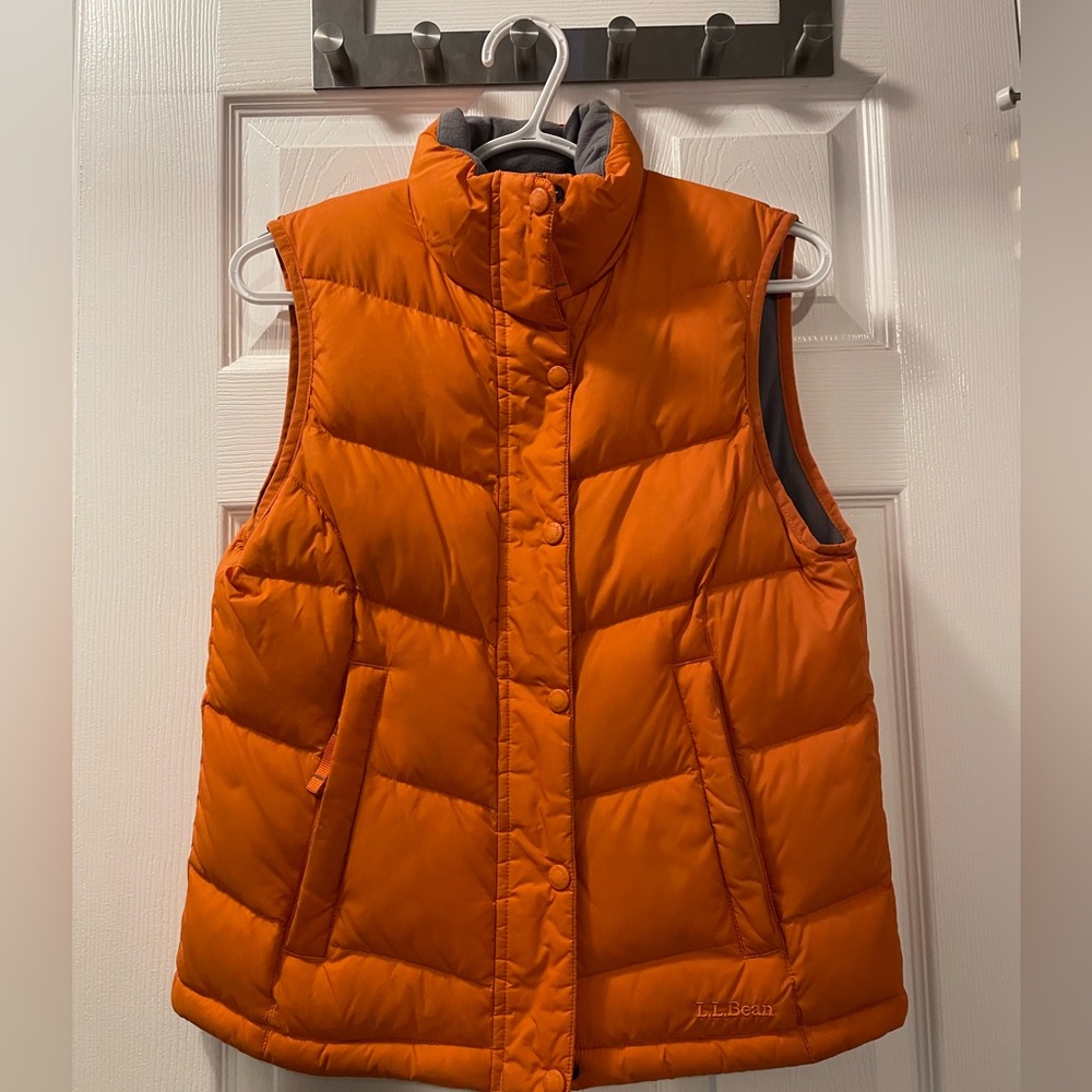 LL Bean Women’s Orange Down Puffer Vest Size XS
